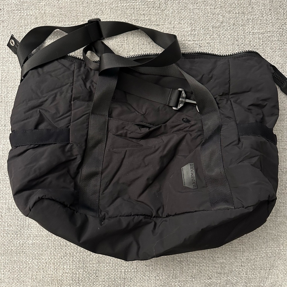 BAGSMART gym bag or duffle